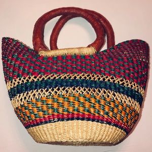 Multicolored straw beach handbag